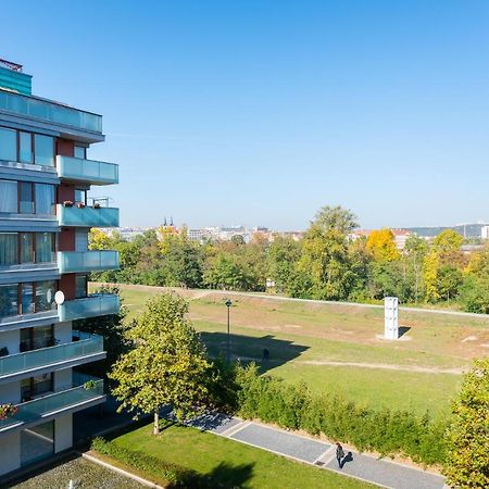 Luxury Apartment River Diamond Residence Прага Екстер'єр фото