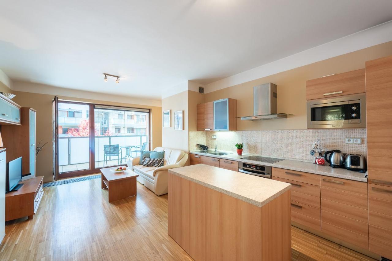 Luxury Apartment River Diamond Residence Прага Екстер'єр фото