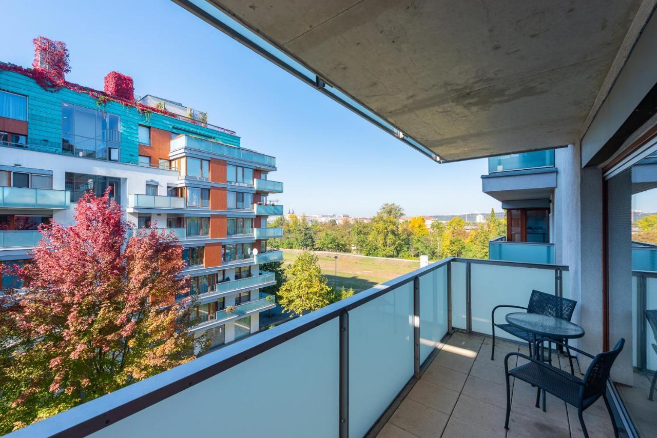 Luxury Apartment River Diamond Residence Прага Екстер'єр фото